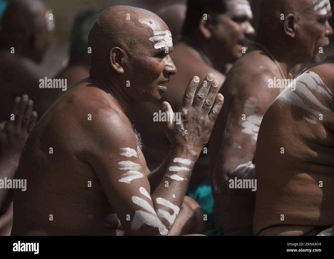 Tamil nadu farmers’ protest hi-res stock photography and images - Alamy