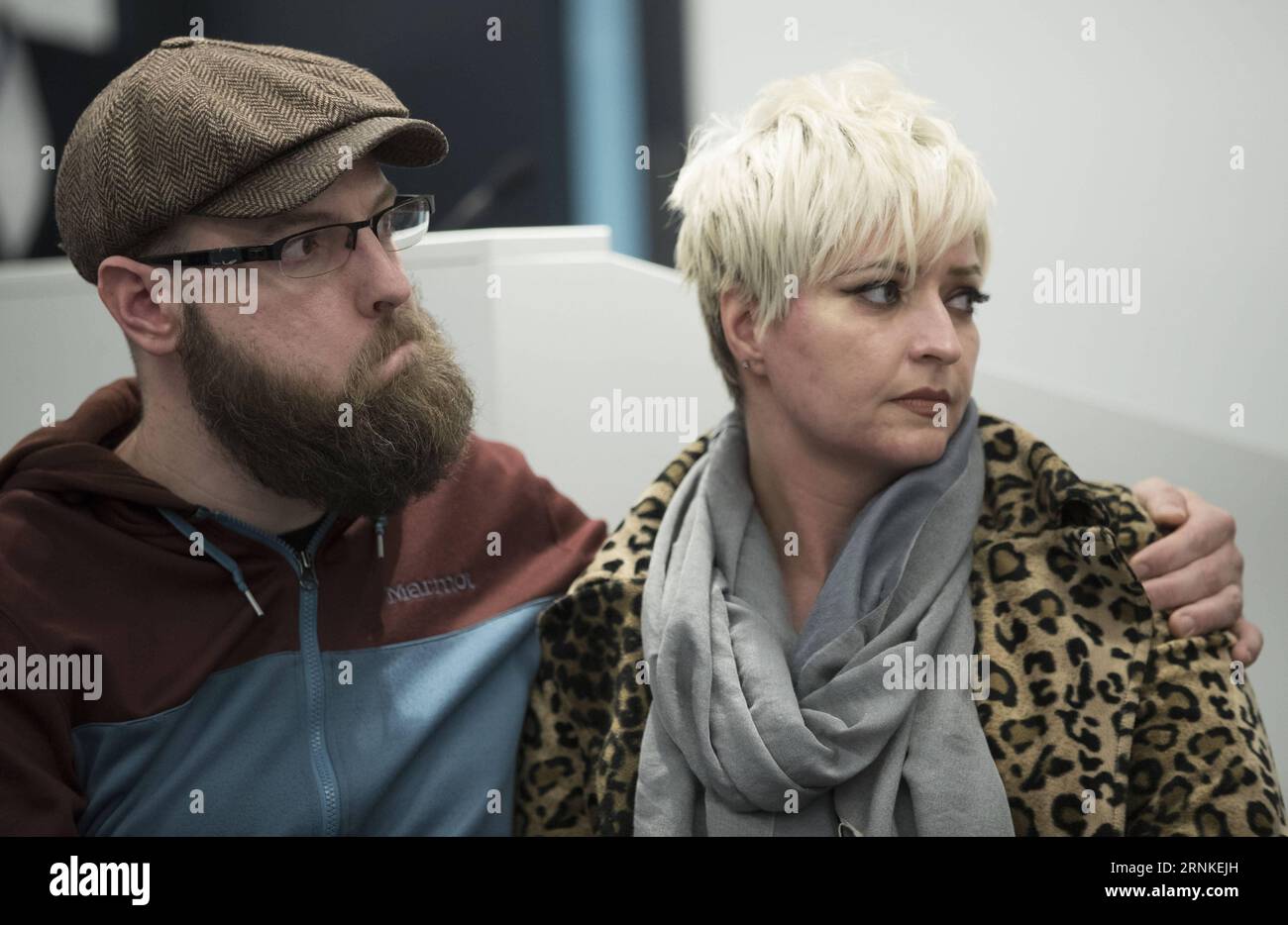 (170327) -- LONDON, March 27, 2017 () -- Sara McFarland (R) and her husband Jason, sister and brother-in-law of Melissa Cochran who was injured and whose husband Kurt Cochran was killed in the London attack, attend a press conference along with other family members at New Scotland Yard in London, Britain, on March 27, 2017. () -UK OUT- BRITAIN-LONDON-LONDON ATTACK-PRESS CONFERENCE Xinhua PUBLICATIONxNOTxINxCHN   London March 27 2017 Sara McFarland r and her Husband Jason Sister and Brother in Law of Melissa Cochran Who what Injured and whose Husband Kurt Cochran what KILLED in The London Attac Stock Photo