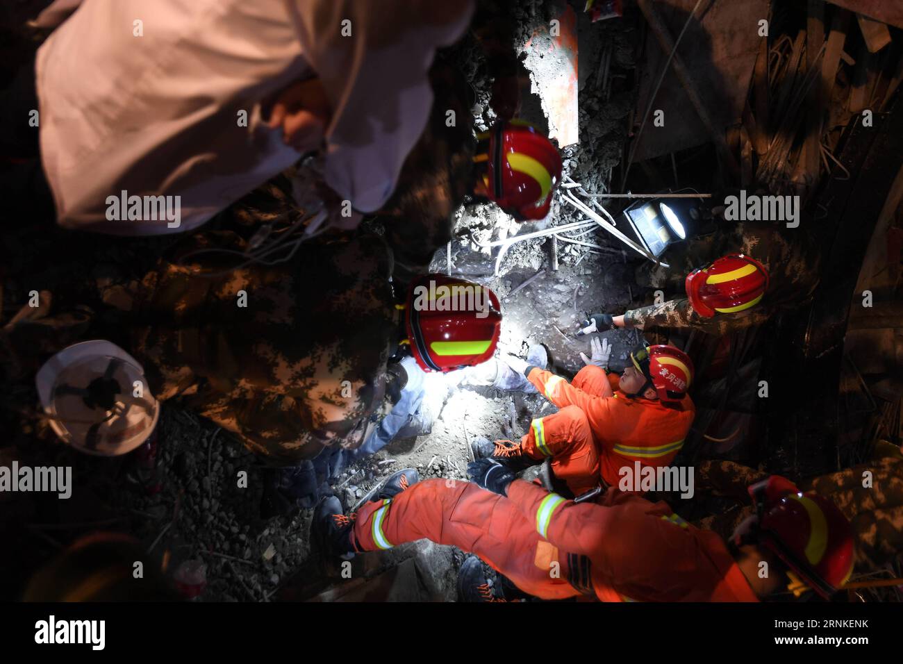 Scaffold collapse hi-res stock photography and images - Page