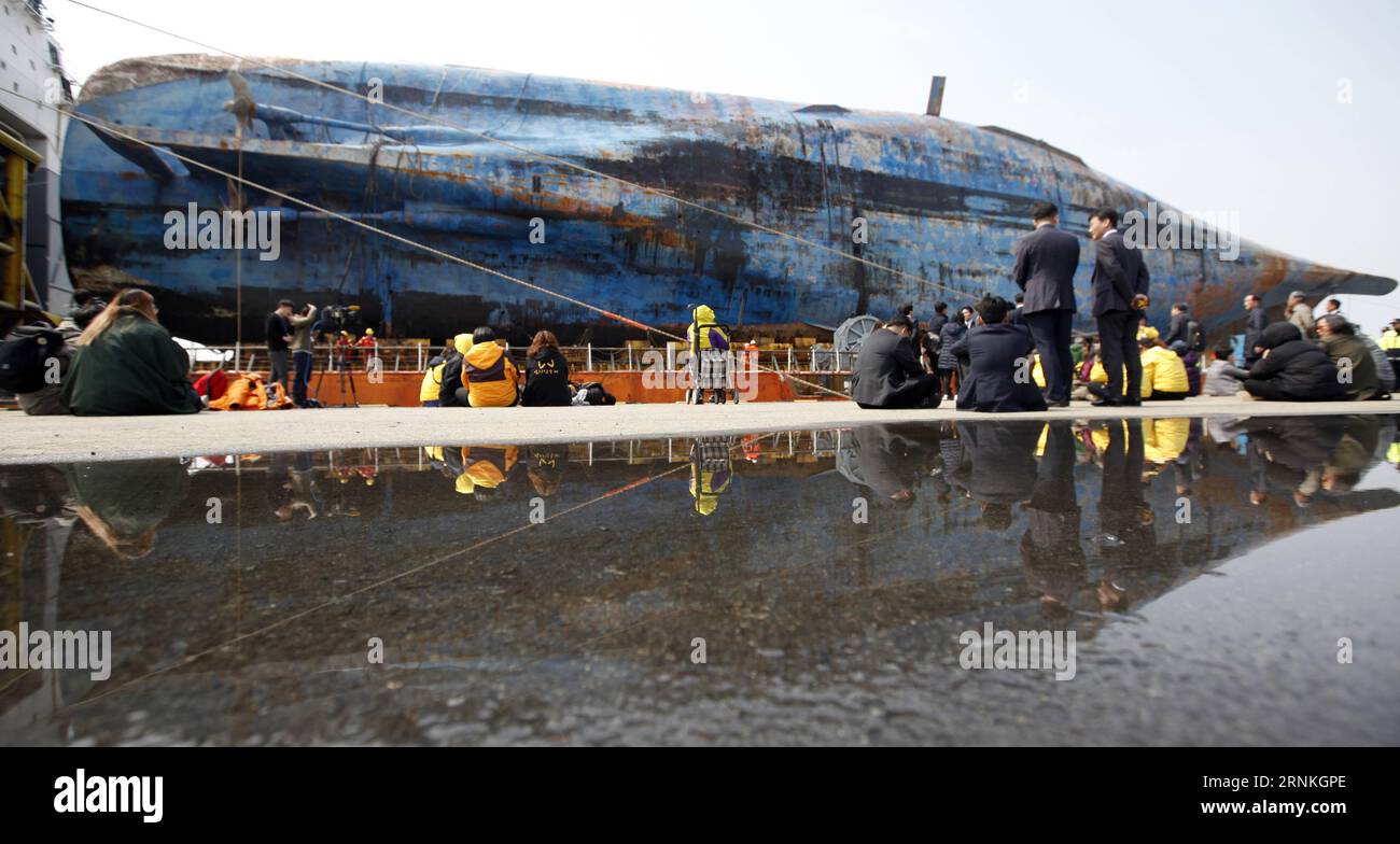 (170331) -- MOKPO, March 31, 2017 -- The remains of sunken South Korean passenger ferry Sewol arrives at a port in Mokpo, some 90 km away from the Jindo Island, South Korea, March 31, 2017. The 6,825-ton passenger ferry Sewol capsized and sank in waters off Jindo Island on April 16, 2014. It claimed the lives of 304 people, mostly high school students on a school trip. )(gj) SOUTH KOREA-MOKPO-SEWOL FERRY YaoxQilin PUBLICATIONxNOTxINxCHN   Mokpo March 31 2017 The Remains of Sunken South Korean Passenger Ferry Sewol arrives AT a Port in Mokpo Some 90 km Away from The JINDO Iceland South Korea Ma Stock Photo