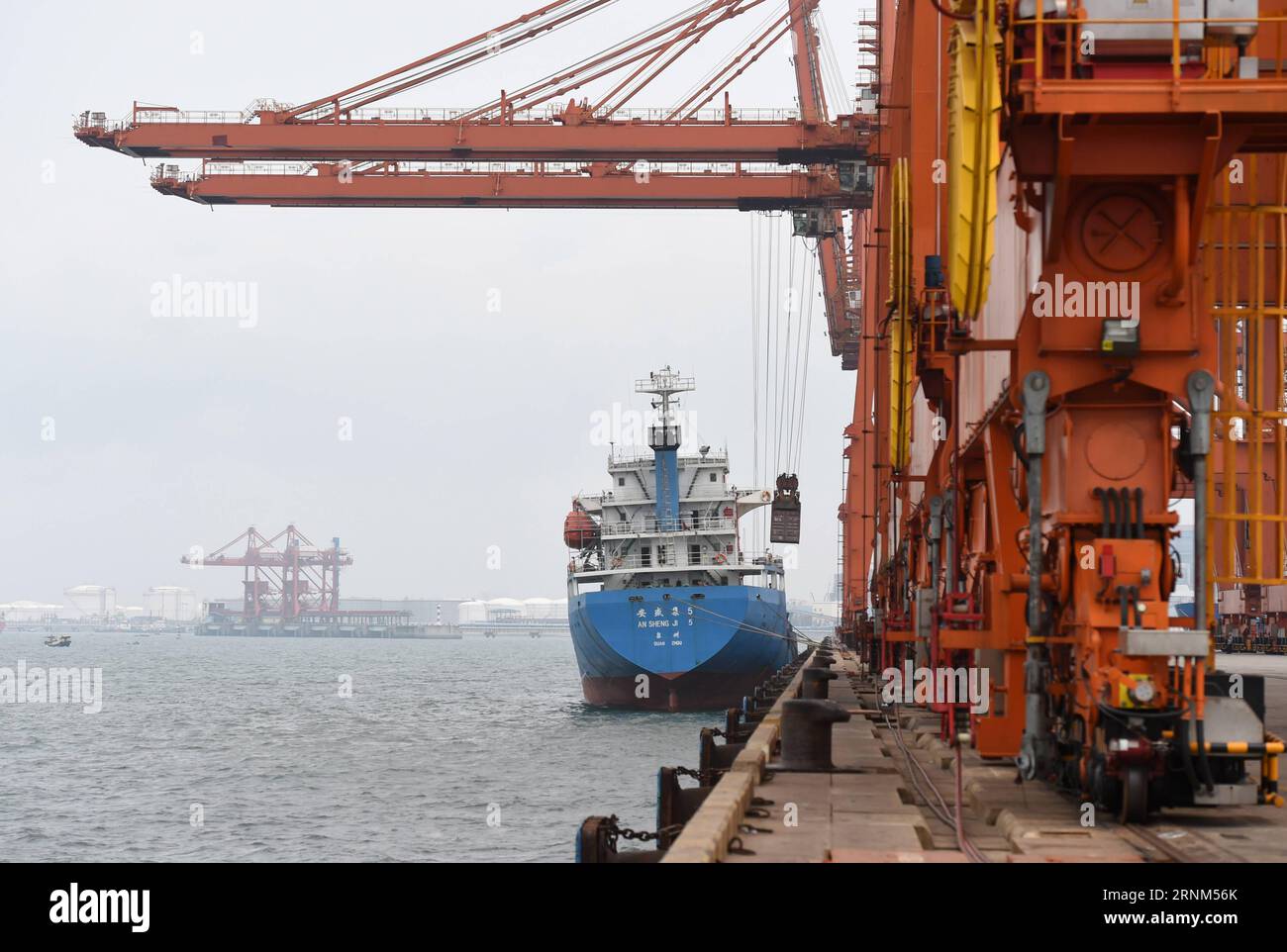 Qinzhou china hi-res stock photography and images - Page 10 - Alamy