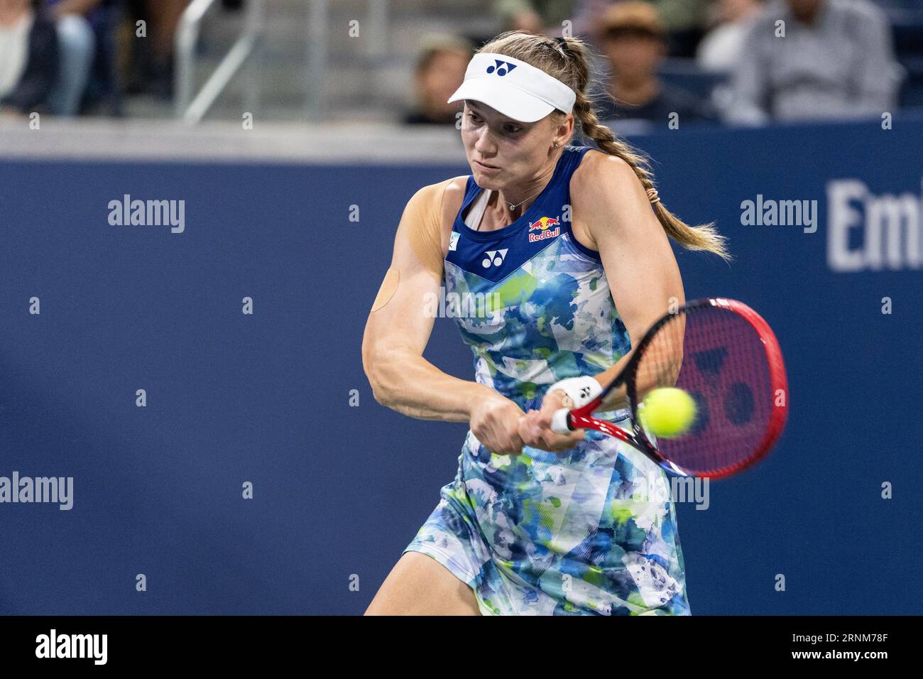 Rybakina Dominates US Open Deciding Set with Powerful Serve and Baseline Precision