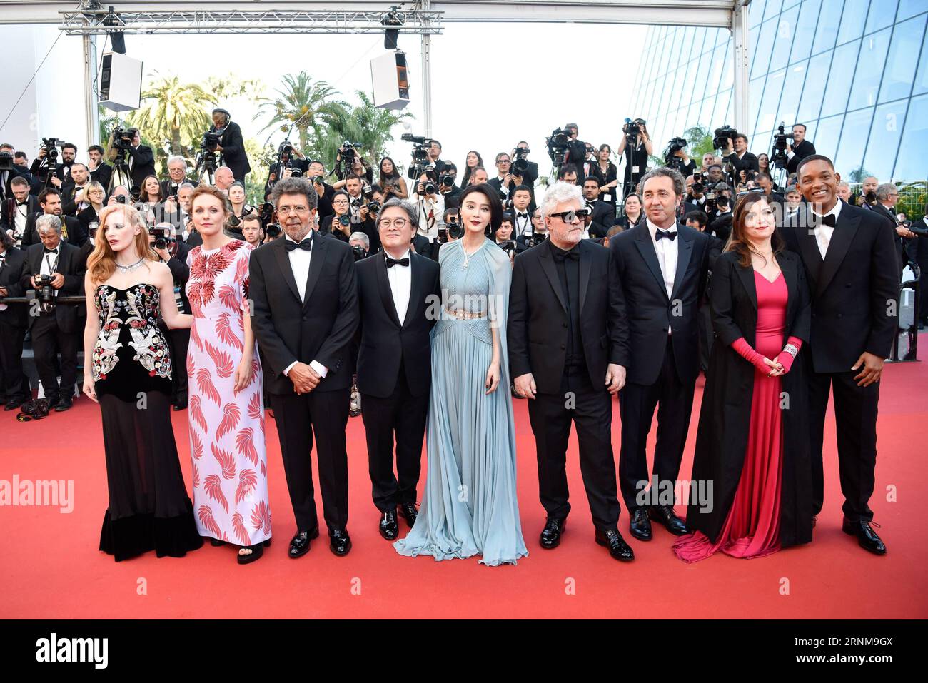 (170518) -- CANNES (FRANCE), May 18, 2017 -- Jury members of the 70th Cannes International Film Festival Will Smith, Agnes Jaoui, Paolo Sorrentino, Pedro Almodovar, Fan Bingbing, Park Chan-wook, Gabriel Yared, Marin Ade and Jessica Chastain (R-L) pose for photos on the red carpet before the opening of the 70th Cannes International Film Festival in Cannes, France, on May 17, 2017. The 70th Cannes International Film Festival is held from May 17 to May 28. )(bxf) FRANCE-CANNES-70TH CANNES INTERNATIONAL FILM FESTIVAL-OPENING ChenxYichen PUBLICATIONxNOTxINxCHN   Cannes France May 18 2017 Jury Membe Stock Photo