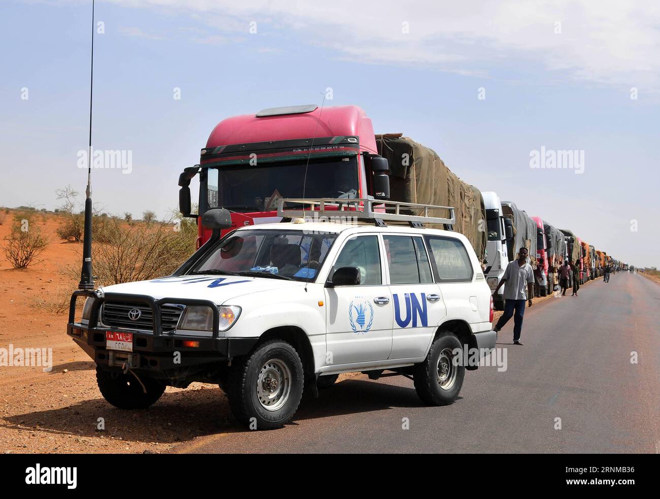 (170520) -- KHARTOUM, May 20, 2017 -- Convoys carrying food materials are seen through the humanitarian corridor from Sudan s El Obied to Bentiu in Bahr el Ghazal State of South Soudan, May 19, 2017. The humanitarian corridors recently opened by Sudan government have contributed to the delivery of humanitarian aid to South Sudanese citizens and to lessening the famine there, according to aid organizations. ) (gj) SUDAN-HUMANITARIAN CORRIDORS-SOUTH SUDAN MohamedxBabiker PUBLICATIONxNOTxINxCHN   Khartoum May 20 2017 convoys carrying Food Material are Lakes Through The Humanitarian Corridor from Stock Photo
