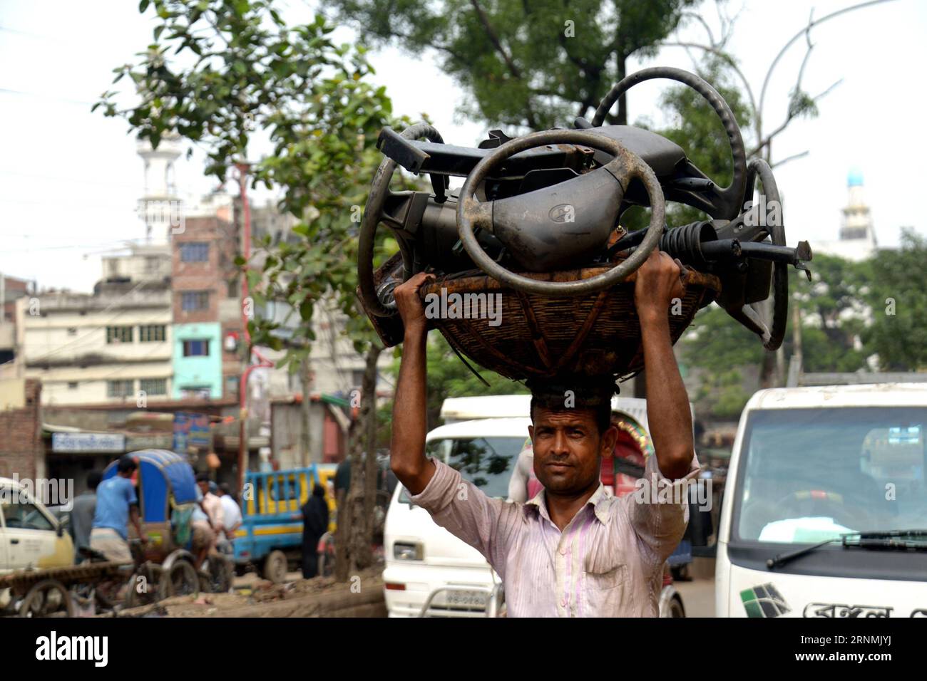 (170601) DHAKA, June 1, 2017 The photo taken on May 31, 2017