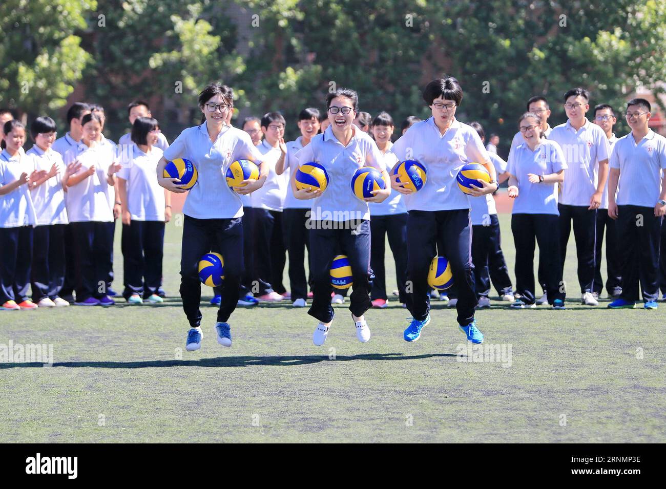 (170606) -- HENGSHUI, June 6, 2017 -- Candidates of the national college entrance exam take part in an outdoor activity for relaxation at No. 2 Middle School in Hengshui, north China s Hebei Province, June 2, 2017. A total of 9.4 million Chinese high school students will sit the 2017 national college entrance examination, known as the Gaokao, due to kick off Wednesday, the Ministry of Education said. ) (wyo) CHINA-COLLEGE ENTRANCE EXAM (CN) MuxYu PUBLICATIONxNOTxINxCHN   Hengshui June 6 2017 Candidates of The National College Entrance Exam Take Part in to Outdoor Activity for Relaxation AT No Stock Photo