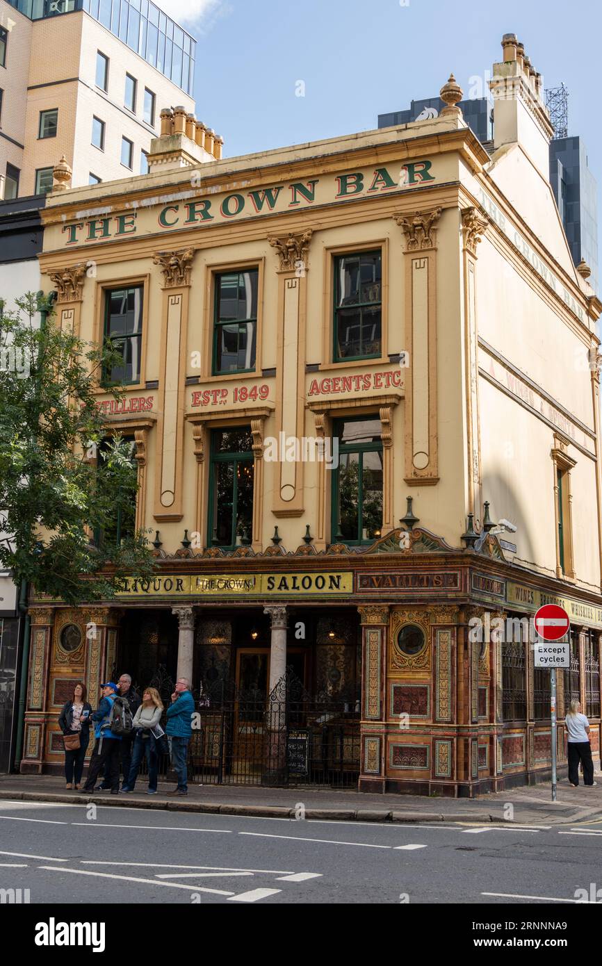 The Crown Bar in Belfast, northern Ireland city centre - an historic pub famed for its beauty. Stock Photo