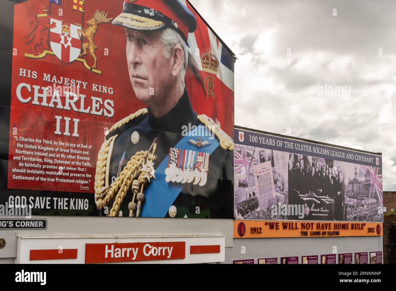 Ulster Covenant and monarchist murals on Shankhill Road, Belfast, northern Ireland Stock Photo