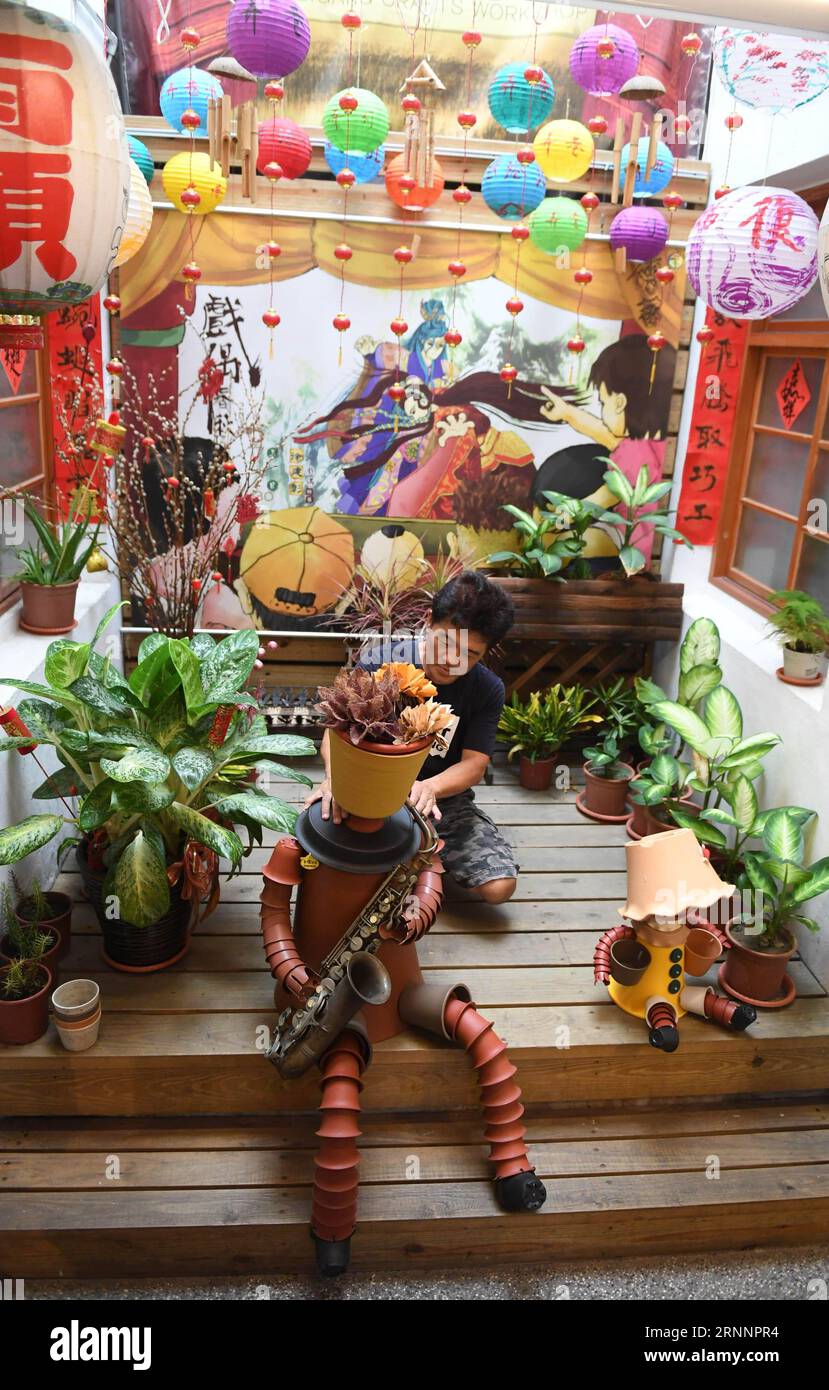 170725) -- YUNLIN, July 25, 2017 -- Installation artist Chen