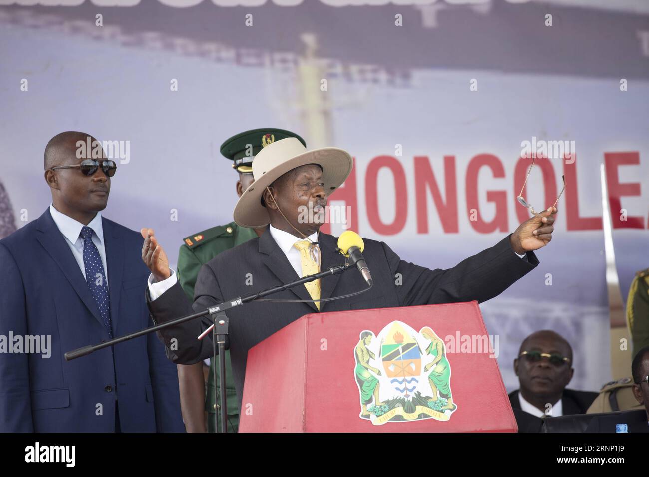 (170806) -- ARUSHA, Aug. 6, 2017 -- Ugandan President Yoweri Museveni (C) speaks at the foundation-laying ceremony for the construction of a crude oil pipeline from Hoima in Uganda to Tanzania s Indian Ocean seaport of Tanga in Tanga, Tanzania, Aug. 5, 2017. ) (yk) TANZANIA-ARUSHA-OIL PIPELINE-FOUNDATION Stringer PUBLICATIONxNOTxINxCHN   Arusha Aug 6 2017 Ugandan President Yoweri Museveni Veni C Speaks AT The Foundation Laying Ceremony for The Construction of a Crude Oil Pipeline from  in Uganda to Tanzania S Indian Ocean Seaport of Tanga in Tanga Tanzania Aug 5 2017 YK Tanzania Arusha Oil Pip Stock Photo