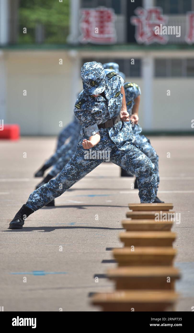 Chinese army pla military hi-res stock photography and