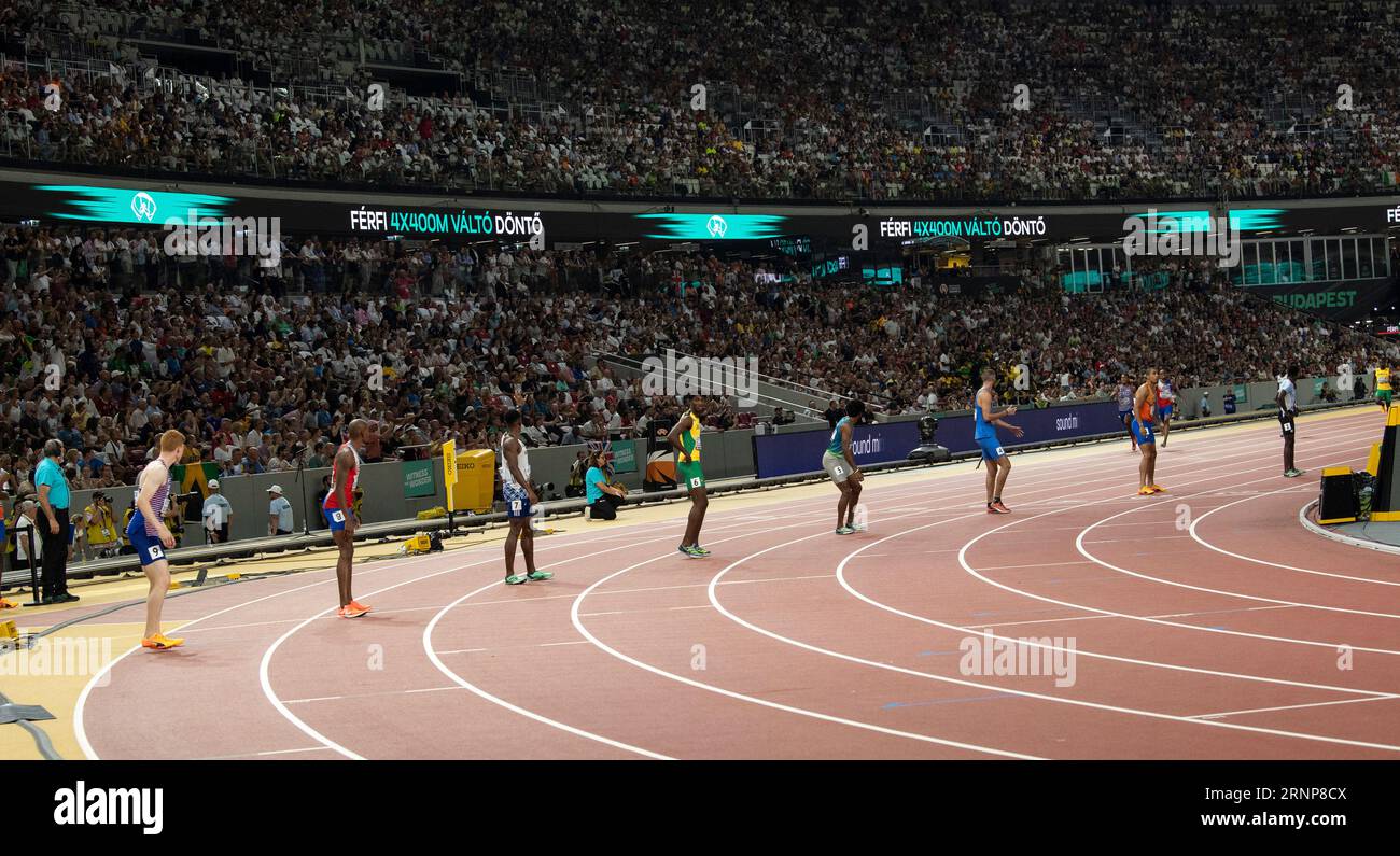 Mens 4x400m relay hi-res stock photography and images - Alamy