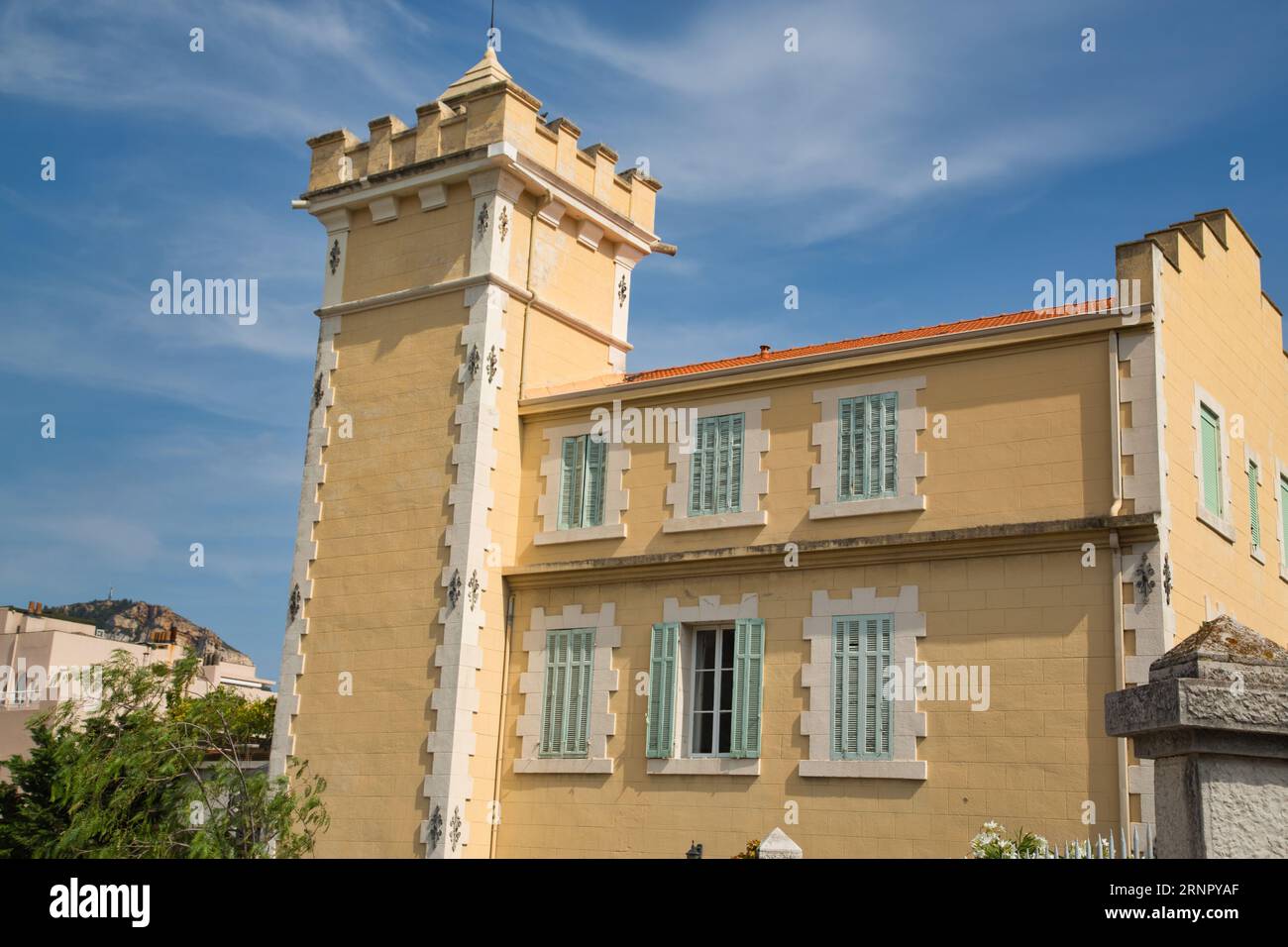 Elegant residential building under hi-res stock photography and images ...