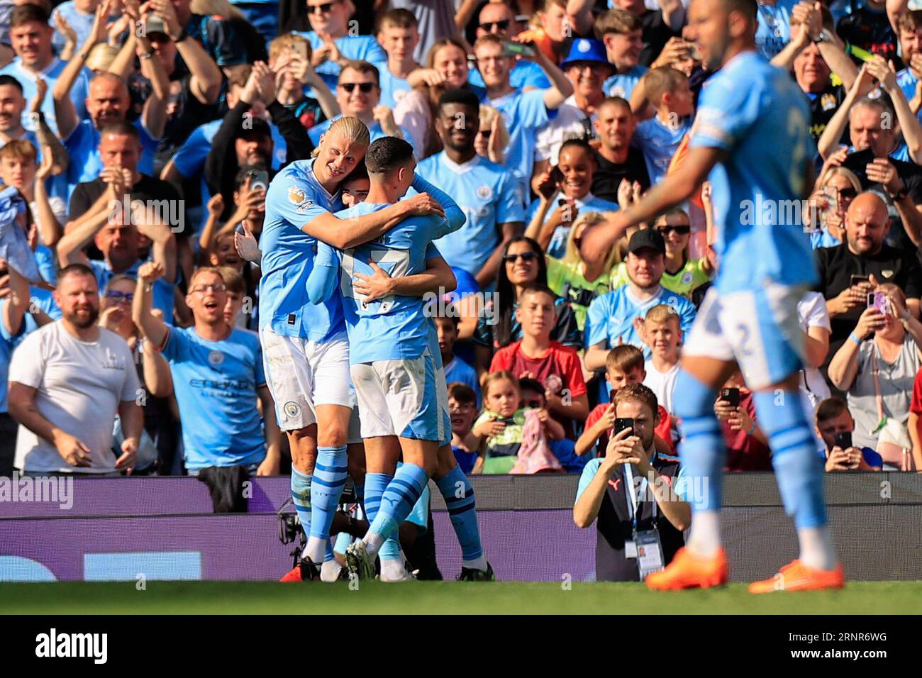 Erling Haaland #9 of Manchester City celebrates scoring to make it 3-1 during the Premier League match Manchester City vs Fulham at Etihad Stadium, Manchester, United Kingdom, 2nd September 2023  (Photo by Conor Molloy/News Images) Stock Photo