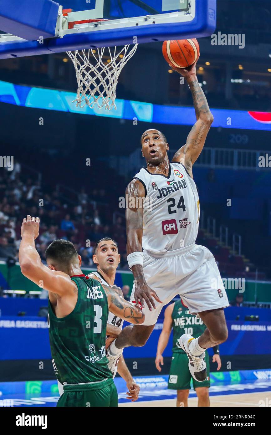 Manila, Philippines. 2nd Sep, 2023. Rondae Hollis-Jefferson (R) of Jordan  goes for a dunk during the classification round 17-32 match between Jordan  and Mexico at the 2023 FIBA World Cup in Manila,