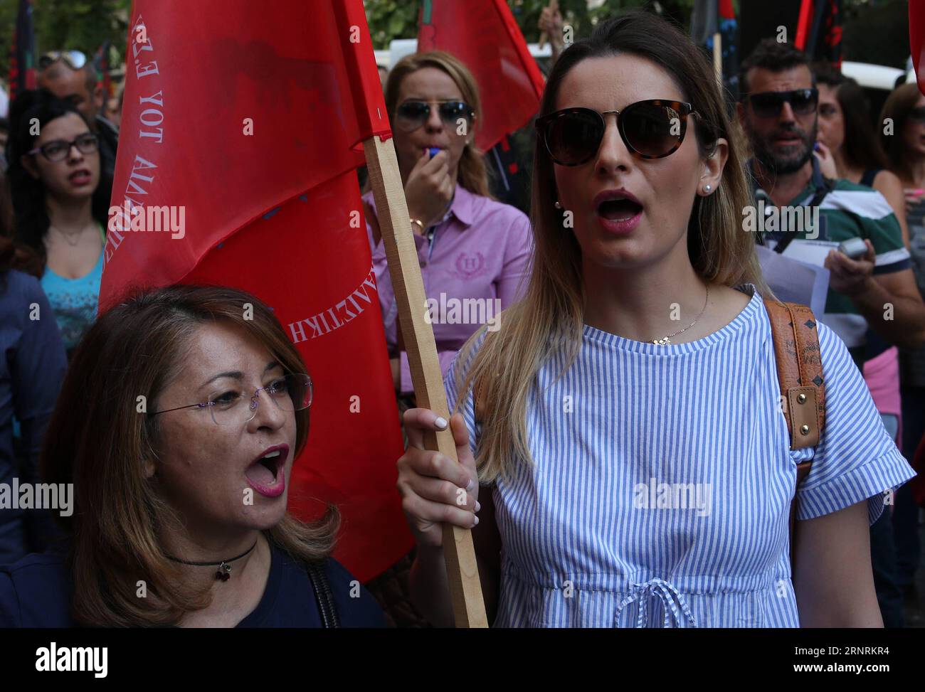 171006 ATHENS Oct 6 Greek state hospital nurses participate during a 24 hour strike and demonstration against a bill regarding their working conditions in Athens Greece on Oct 6 2017 The draft bill equates nurses with university and higher level degrees to non degree holding nursing assistants Athens PUBLICATIONxxNOTxINxCHN CnynysE000043 20171007 TPPFN0A001 Copyright: xMariosxLolosx Stock Photo