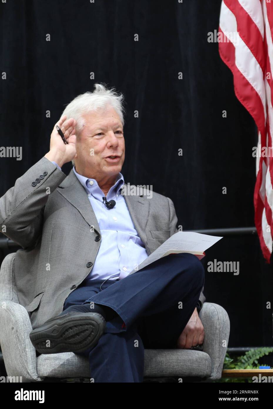 (171009) -- CHICAGO, Oct. 9, 2017 -- Richard H. Thaler, 2017 Nobel Prize winner in Economics, speaks during a press conference at University of Chicago Booth School of Business in Chicago, the United States, on Oct. 9, 2017. The 2017 Nobel Prize in Economics was awarded to Richard H. Thaler for his contributions to behavioural economics, announced the Royal Swedish Academy of Sciences on Monday. ) U.S.-CHICAGO-NOBEL PRIZE IN ECONOMICS-RICHARD H. THALER-PRESS CONFERENCE WangxQiang PUBLICATIONxNOTxINxCHN Stock Photo