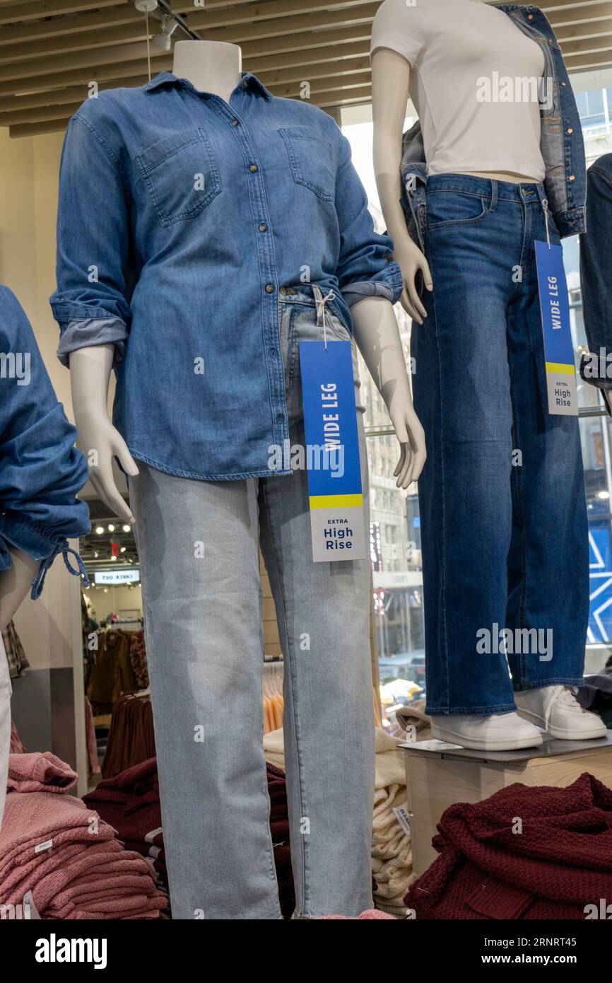 Old Navy store in Times Square features young women's clothing, New