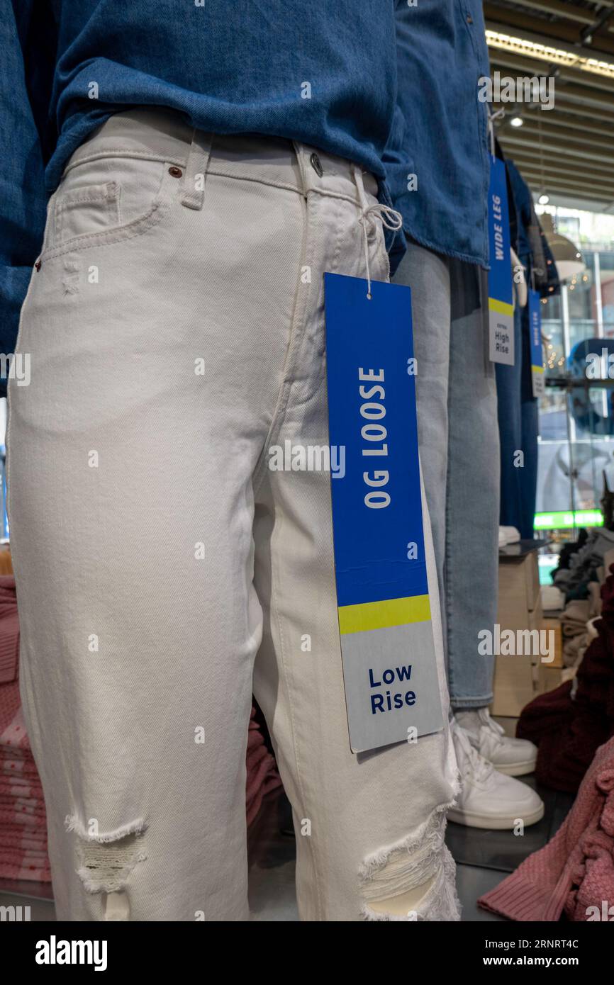 Old Navy store in Times Square features young women's clothing, New