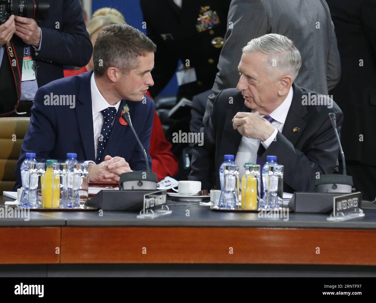(171108) -- BRUSSELS, Nov. 8, 2017 -- British Defense Secretary Gavin Williamson (L) and U.S. Defense Secretary Jim Mattis talk prior to the first day of a two days NATO Defense Ministers meeting at its headquarters in Brussels, Belgium, on Nov. 8, 2017.)(axy) BELGIUM-BRUSSELS-NATO-DEFENSE MINISTER-MEETING YexPingfan PUBLICATIONxNOTxINxCHN Stock Photo
