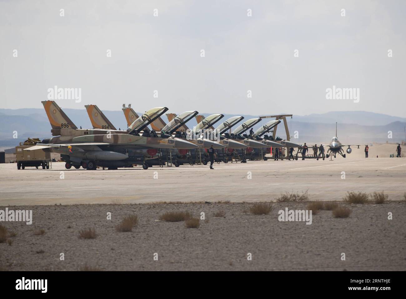 Israeli air force f 16 from hi-res stock photography and images - Alamy