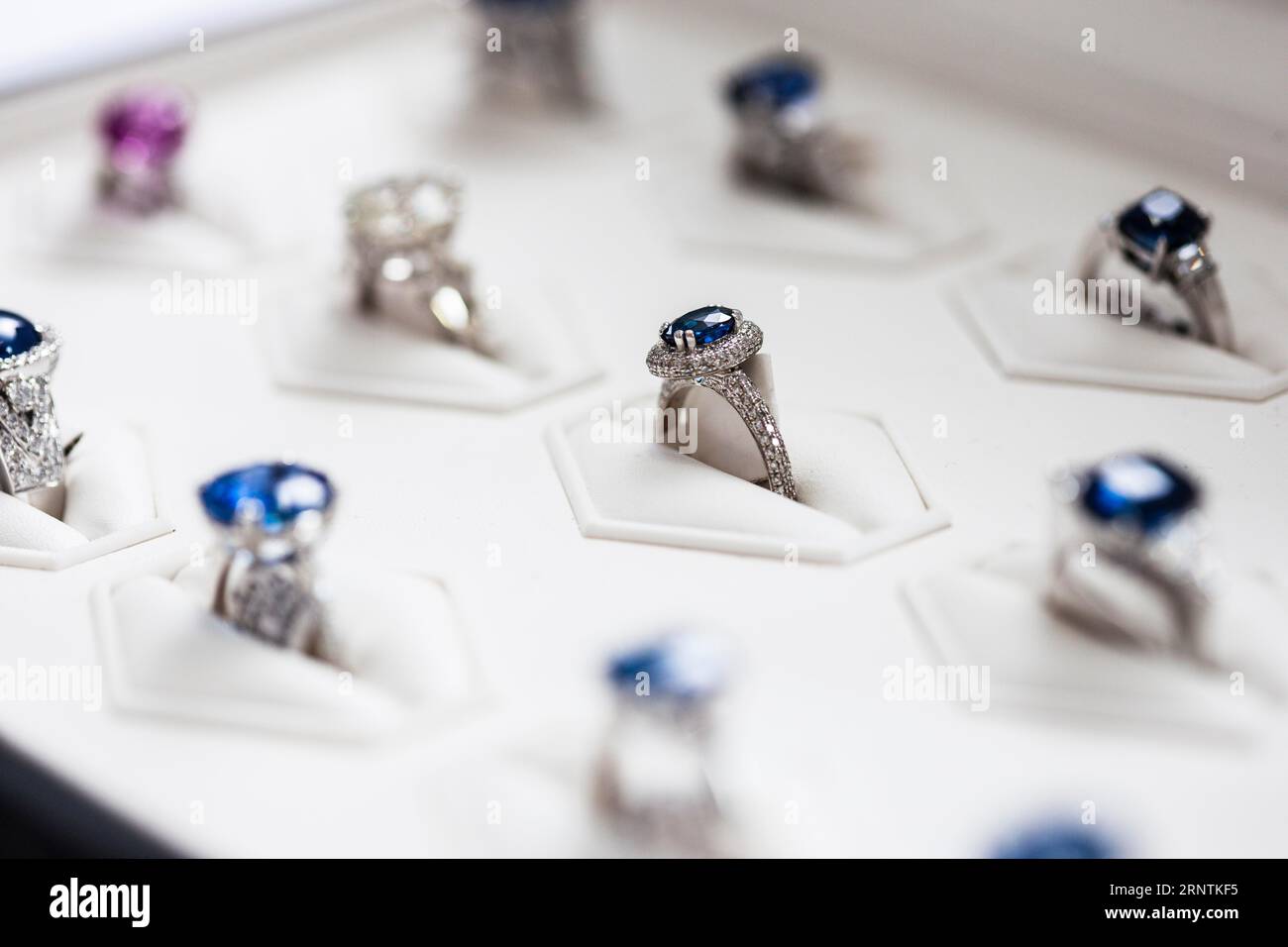 Sparkling Blue Sapphire and Diamond Flower Ring