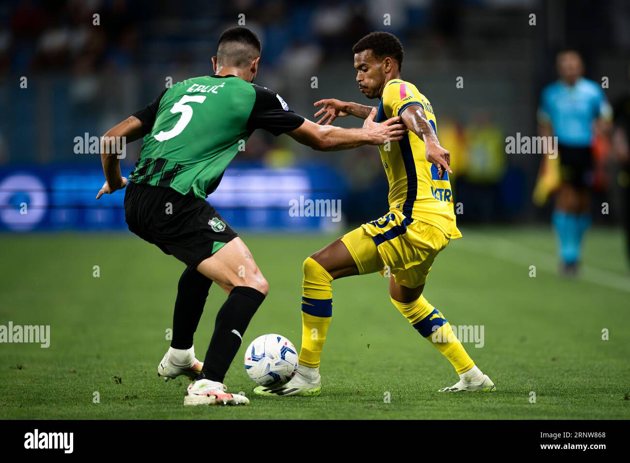 Domoraud's Inter Signed Match-Issued shirt, 1999/00 - CharityStars, image size:1300x956