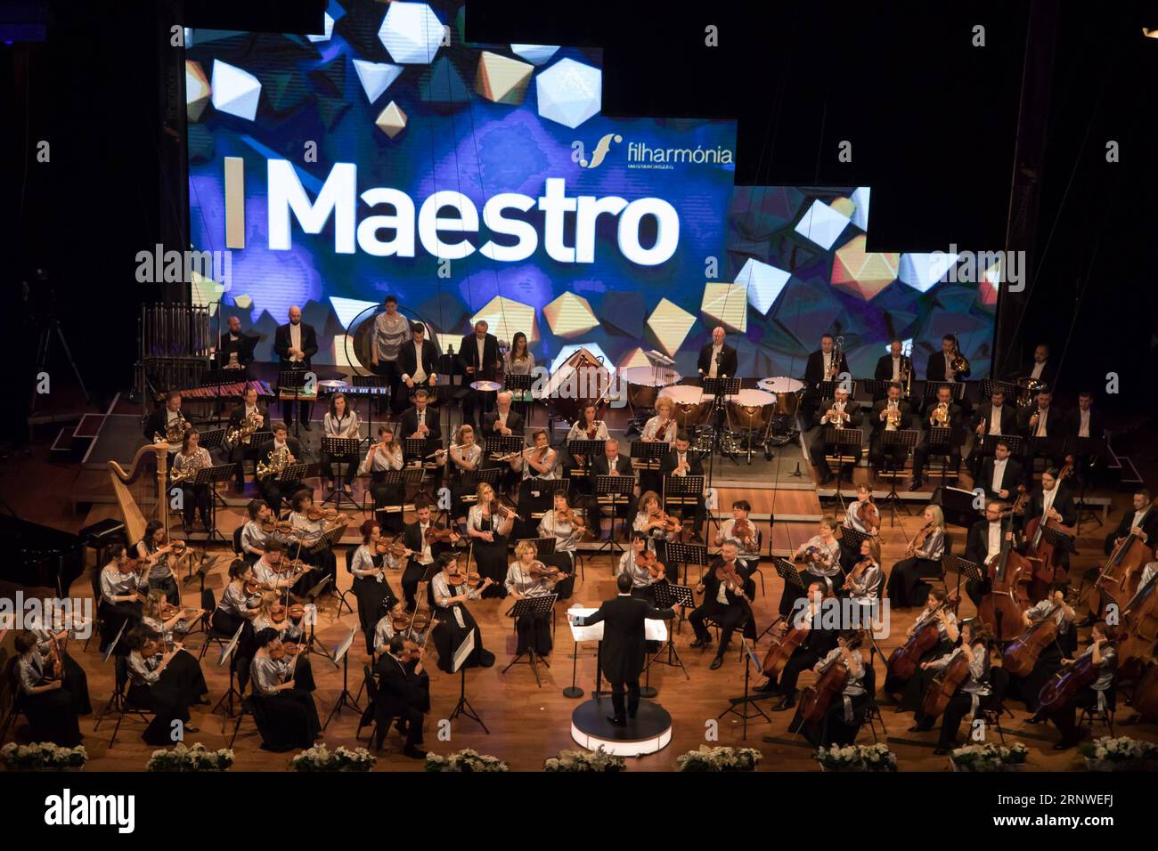 (171217) -- PECS, Dec. 17, 2017 -- Italian conductor Leonardo Sini ...
