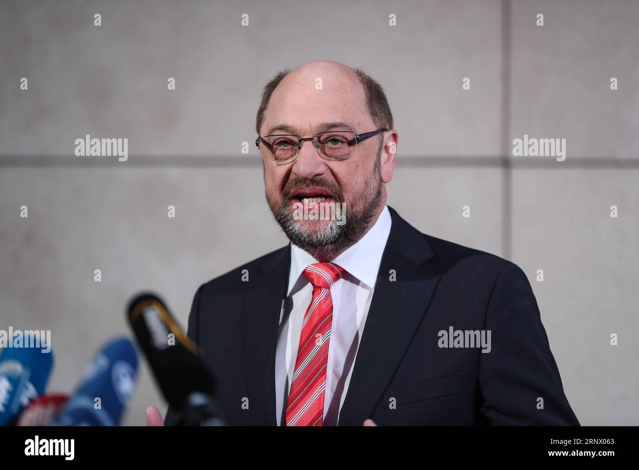 (180107) -- BERLIN, Jan. 7, 2018 -- Leader of German Social Democratic Party (SPD) Martin Schulz speaks before the exploratory talks for a new coalition government between the Christian Democratic Union (CDU), Christian Social Union (CSU) and the SPD at the headquarters of SPD in Berlin, capital of Germany, on Jan. 7, 2018. ) (zxj) GERMANY-BERLIN-COALITION GOVERNMENT-EXPLORATARY TALKS ShanxYuqi PUBLICATIONxNOTxINxCHN Stock Photo