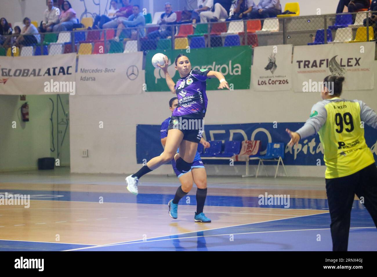 Oviedo, Spain, 02nd September, 2023: Caja Rural Aula Valladolid player, Martina Romero (30) shoots at goal during the first day of the Liga Guerreras Iberdrola between Lobas Global Atac Oviedo and Caja Rural Aula Valladolid, on 02 September 2023, at the Florida Arena Municipal Sports Center, in Oviedo, Spain. Credit: Alberto Brevers / Alamy Live News. Stock Photo