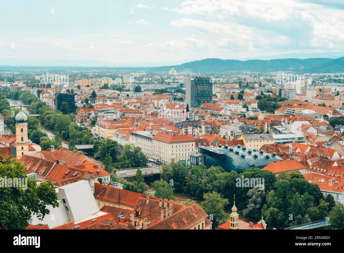City skyline kunsthaus graz hi-res stock photography and images - Alamy