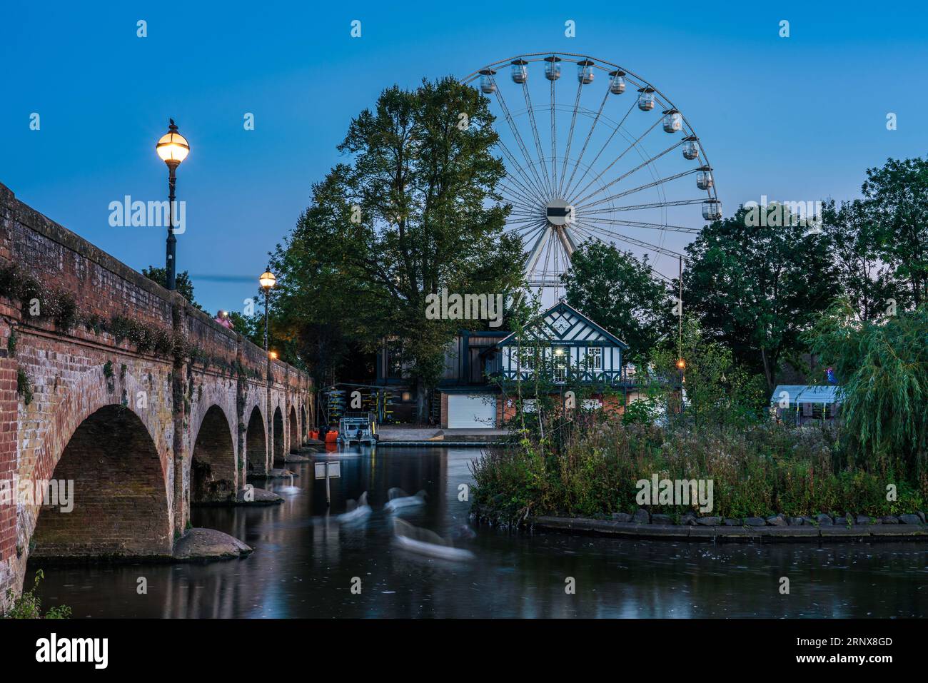Evening view of the famous Tramway Bridge and the Big Wheel on