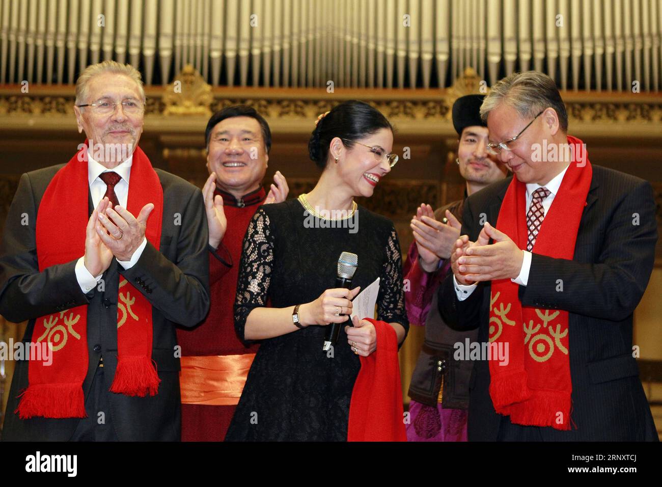 (180212) -- BUCHAREST, Feb. 12, 2018 -- Romanian former President Emil Constantinescu (1st L), Romanian Vice Prime Minister Ana Birchall (C) and Chinese Ambassador to Romania Xu Feihong (1st R) attend an event celebrating the upcoming Chinese Lunar New Year at the Romanian Atheneum in Bucharest, capital of Romania, Feb. 10, 2018. ) (zy) ROMANIA-BUCHAREST-CHINESE LUNAR NEW YEAR CristianxCristel PUBLICATIONxNOTxINxCHN Stock Photo