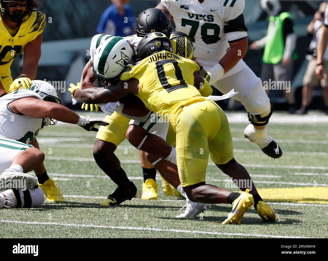 Autzen Stadium, Eugene, OR, USA. 2nd Sep, 2023. Oregon Ducks defensive ...