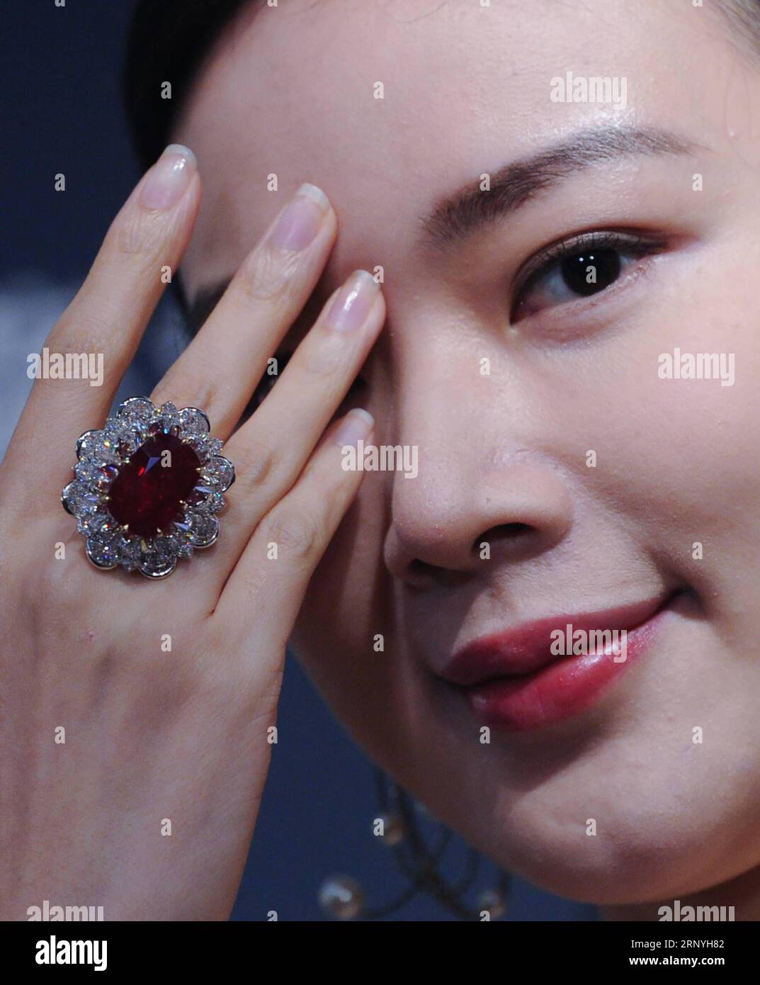 18k wg blgari diamond ring HK setting, Women's Fashion, Jewelry &  Organizers, Rings on Carousell
