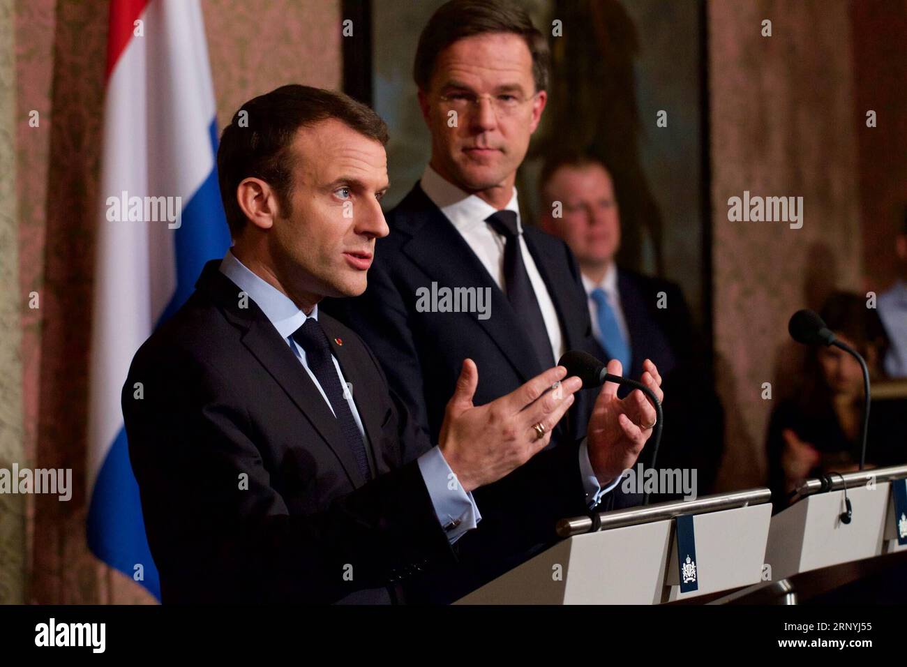 (180322) -- THE HAGUE, March 22, 2018 -- French President Emmanuel Macron and Dutch Prime Minister Mark Rutte attend a press conference after a meeting in The Hague, the Netherlands, March 21, 2018. ) (zf) THE NETHERLANDS-THE HAGUE-FRANCE-VISIT SylviaxLederer PUBLICATIONxNOTxINxCHN Stock Photo