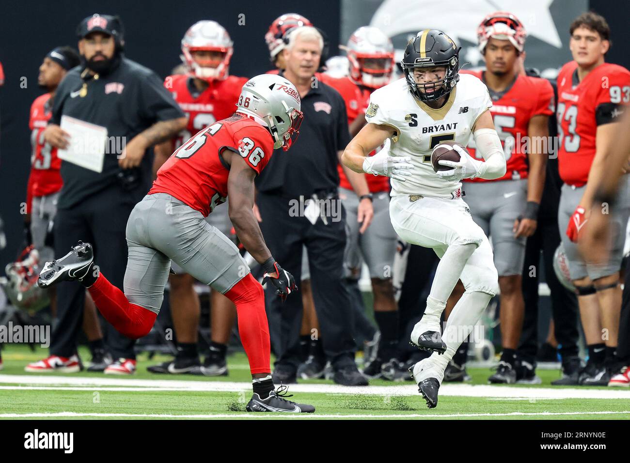 Las Vegas, NV, USA. 02nd Sep, 2023. Bryant University Bulldogs wide ...