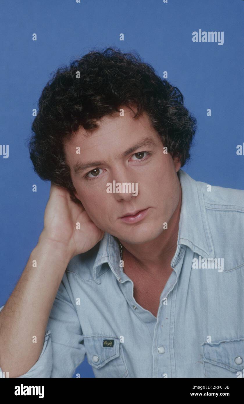 Dynasty tv series hi-res stock photography and images - Alamy