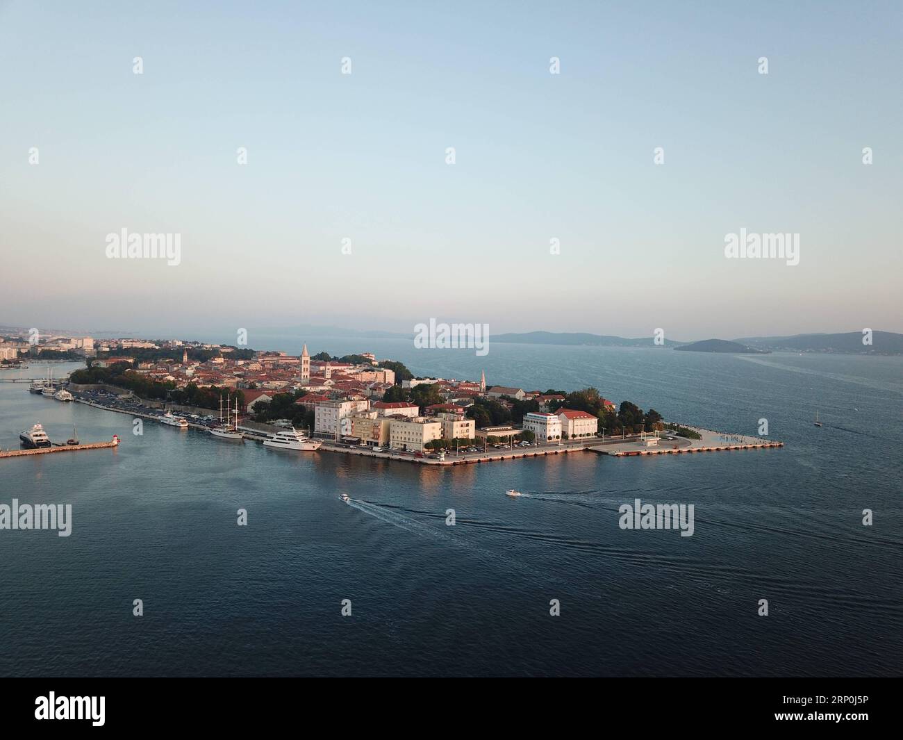 (180516) -- ZAGREB, May 16, 2018 -- Aerial photo taken on May 13, 2018 shows scenery of coastal city Zadar in Croatia. Zadar city is one of the well known Croatian tourist attractions situated on the Adriatic Sea along the west coast of the country. ) (ly) CROATIA-ZADAR-SCENERY GaoxLei PUBLICATIONxNOTxINxCHN Stock Photo