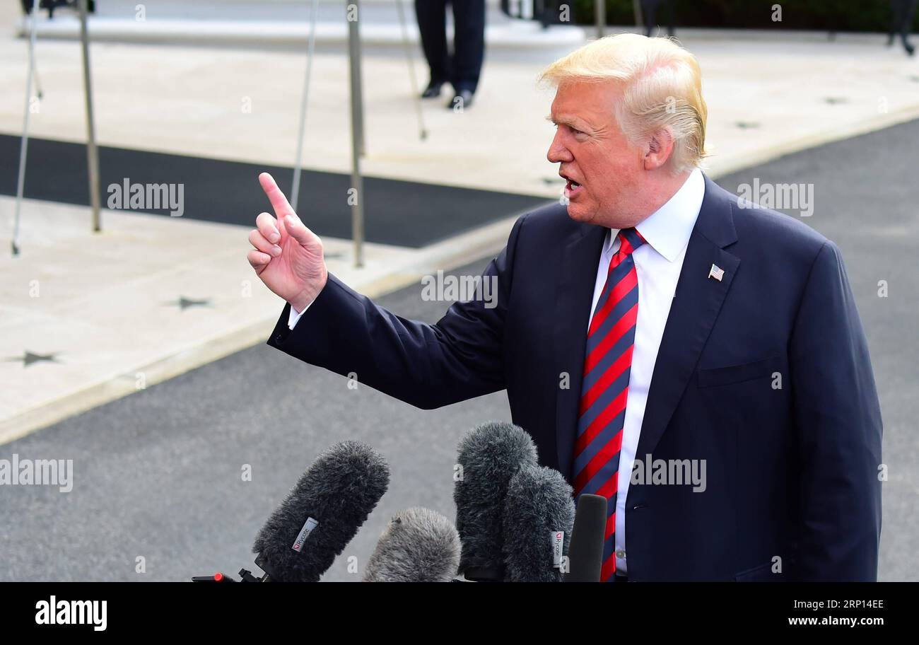 (180608) -- WASHINGTON, June 8, 2018 -- U.S. President Donald Trump waves to the press at the White House before leaving for the G7 Summit, in Washington D.C., the United States, on June 8, 2018. U.S. President Donald Trump said here on Friday that Russia should be invited back into the Group of Seven (G7) meeting, which gathers a group of leading industrial nations. ) U.S.-WASHINGTON D.C.-TRUMP-DEPARTURE-G7 YangxChenglin PUBLICATIONxNOTxINxCHN Stock Photo