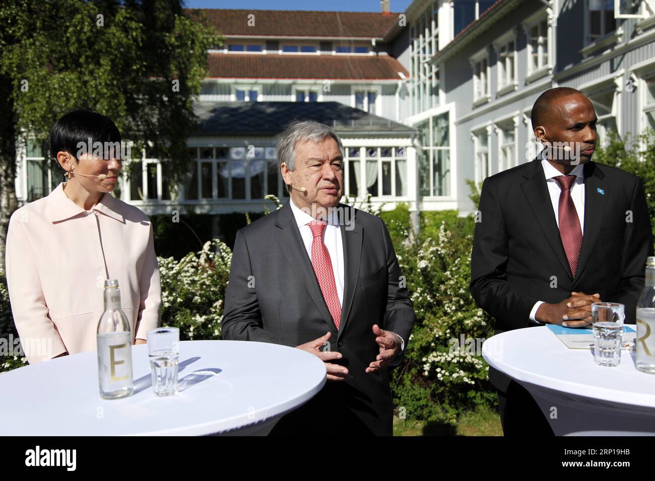 (180619) -- OSLO, June 19, 2018 -- UN Secretary-General Antonio Guterres (C), Norwegian Minister of Foreign Affairs Ine Eriksen Soreide (L), and Somalian Prime Minister Hassan Ali Khaire, attend a joint press conference in Oslo, capital of Norway, on June 19, 2018. UN Secretary-General Antonio Guterres said on Tuesday that more mediation is needed as the world is dangerous and the situation is deteriorating. ) NORWAY-OSLO-OSLO FORUM-UN-CHIEF-PRESS CONFERENCE LiangxYouchang PUBLICATIONxNOTxINxCHN Stock Photo
