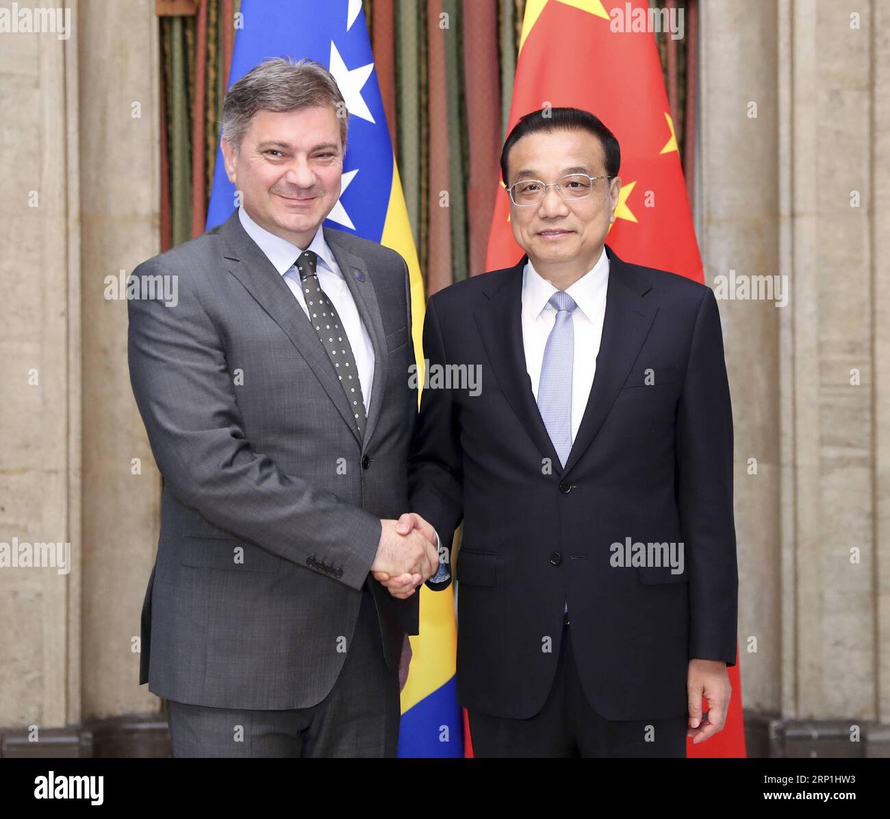 (180707) -- SOFIA, July 7, 2018 -- Chinese Premier Li Keqiang (R) meets with Bosnia and Herzegovina (BiH) Chairman of the Council of Ministers Denis Zvizdic in Sofia, Bulgaria, July 7, 2018. )(mcg) BULGARIA-SOFIA-LI KEQIANG-DENIS ZVIZDIC-MEETING DingxHaitao PUBLICATIONxNOTxINxCHN Stock Photo