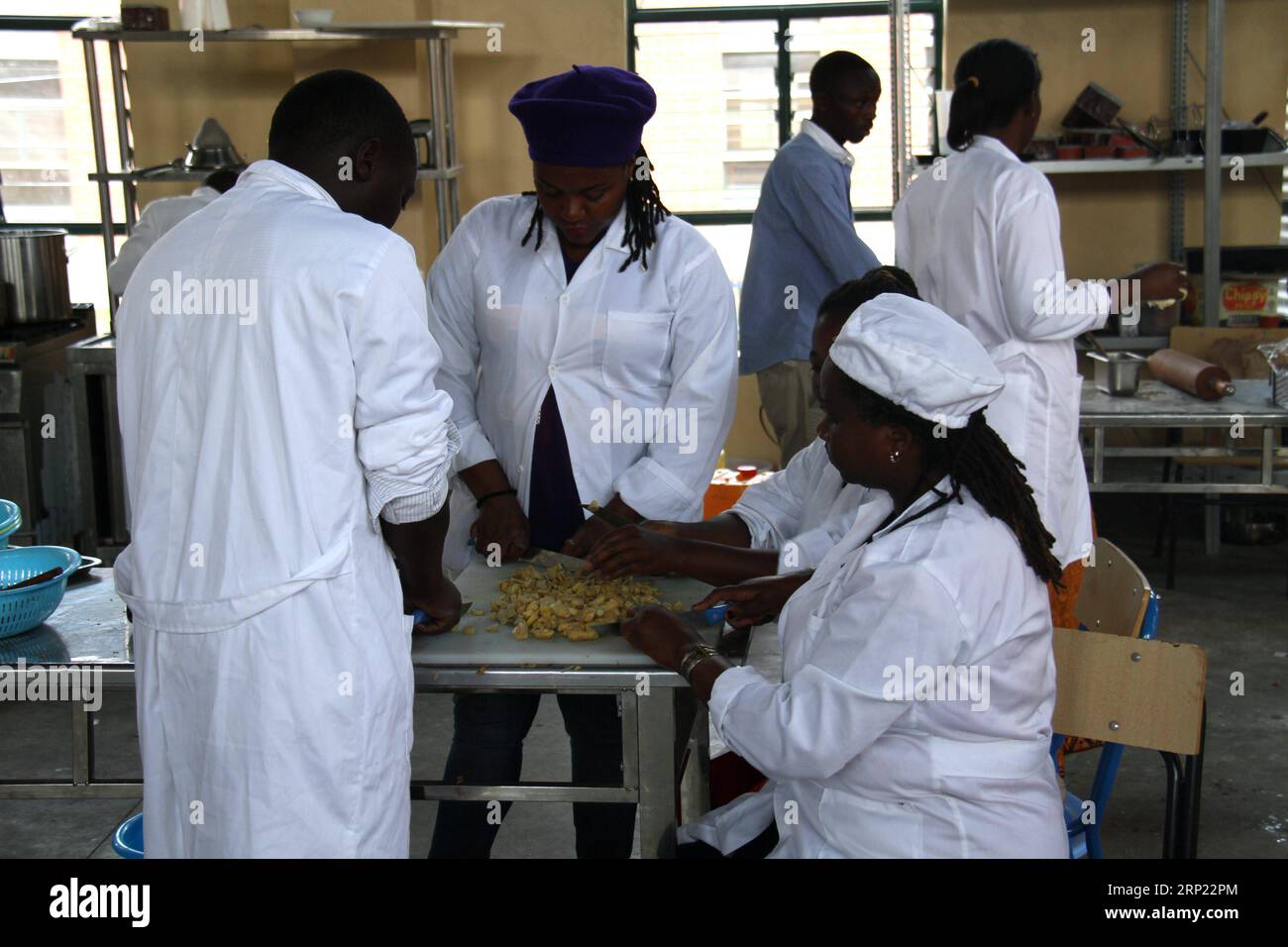(180813) -- MUSANZE (RWANDA), Aug. 13, 2018 -- Students learn food processing at a workshop in Integrated Polytechnic Regional College Musanze in Musanze district, northern Rwanda, on Aug. 8, 2018. As the largest polytechnic in northern Rwanda, the college, constructed by Chinese enterprise China Geo-Engineering Corporation using funds from the Chinese government, is playing an important role in training technical persons in Rwanda. ) RWANDA-MUSANZE-CHINA-POLYTECHNIC-TECHNICAL TRAINING LyuxTianran PUBLICATIONxNOTxINxCHN Stock Photo