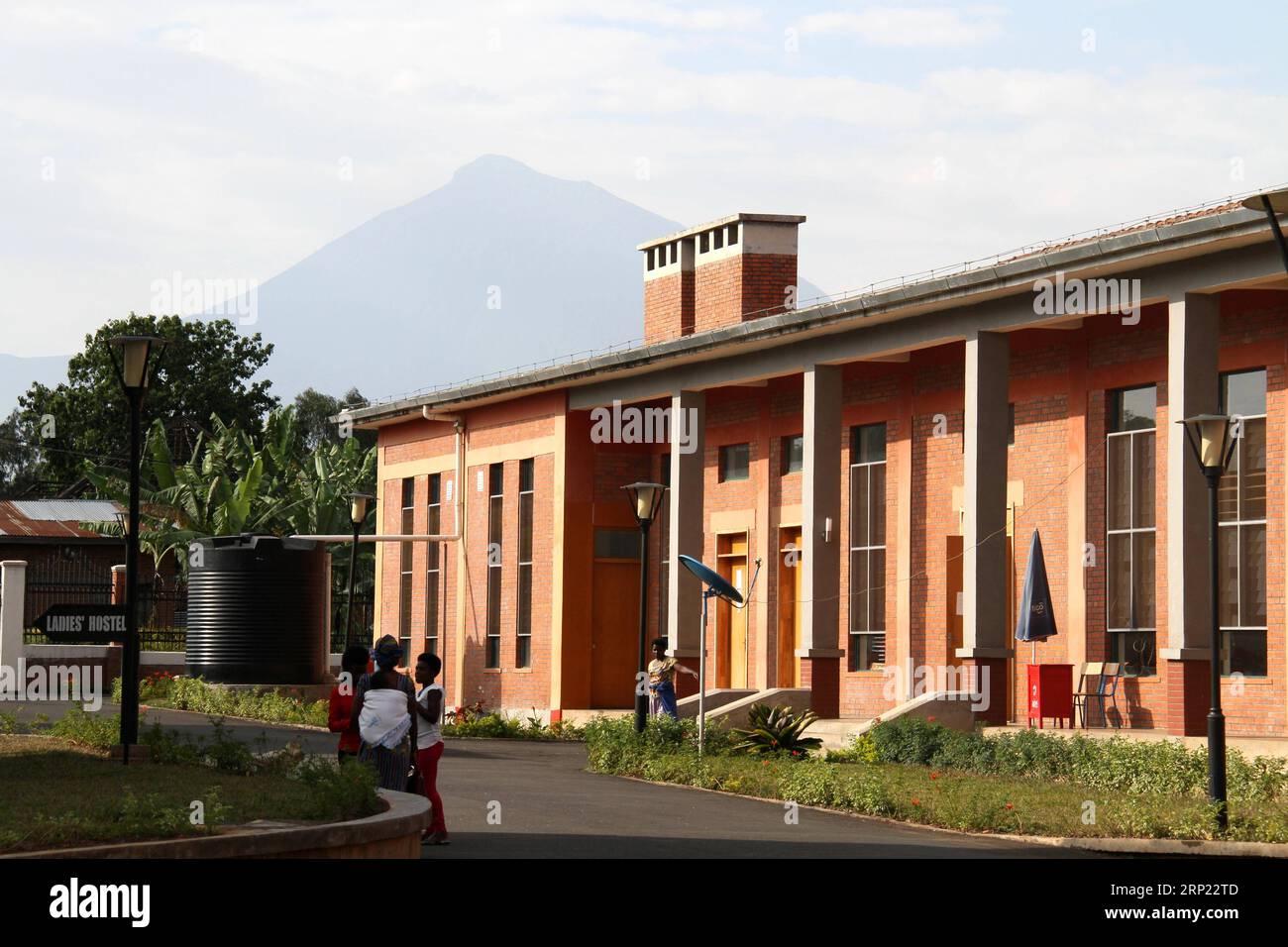 (180813) -- MUSANZE (RWANDA), Aug. 13, 2018 -- Photo taken on Aug. 8, 2018 shows a view of Integrated Polytechnic Regional College Musanze in Musanze district, northern Rwanda. As the largest polytechnic in northern Rwanda, the college, constructed by Chinese enterprise China Geo-Engineering Corporation using funds from the Chinese government, is playing an important role in training technical persons in Rwanda. ) RWANDA-MUSANZE-CHINA-POLYTECHNIC-TECHNICAL TRAINING LyuxTianran PUBLICATIONxNOTxINxCHN Stock Photo