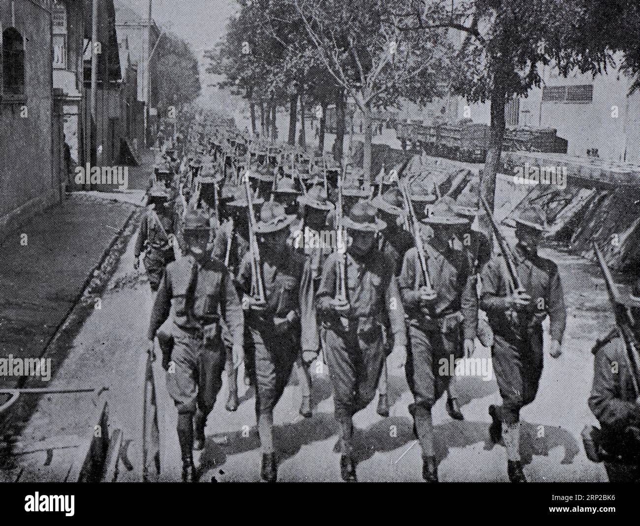 American troops hi-res stock photography and images - Alamy