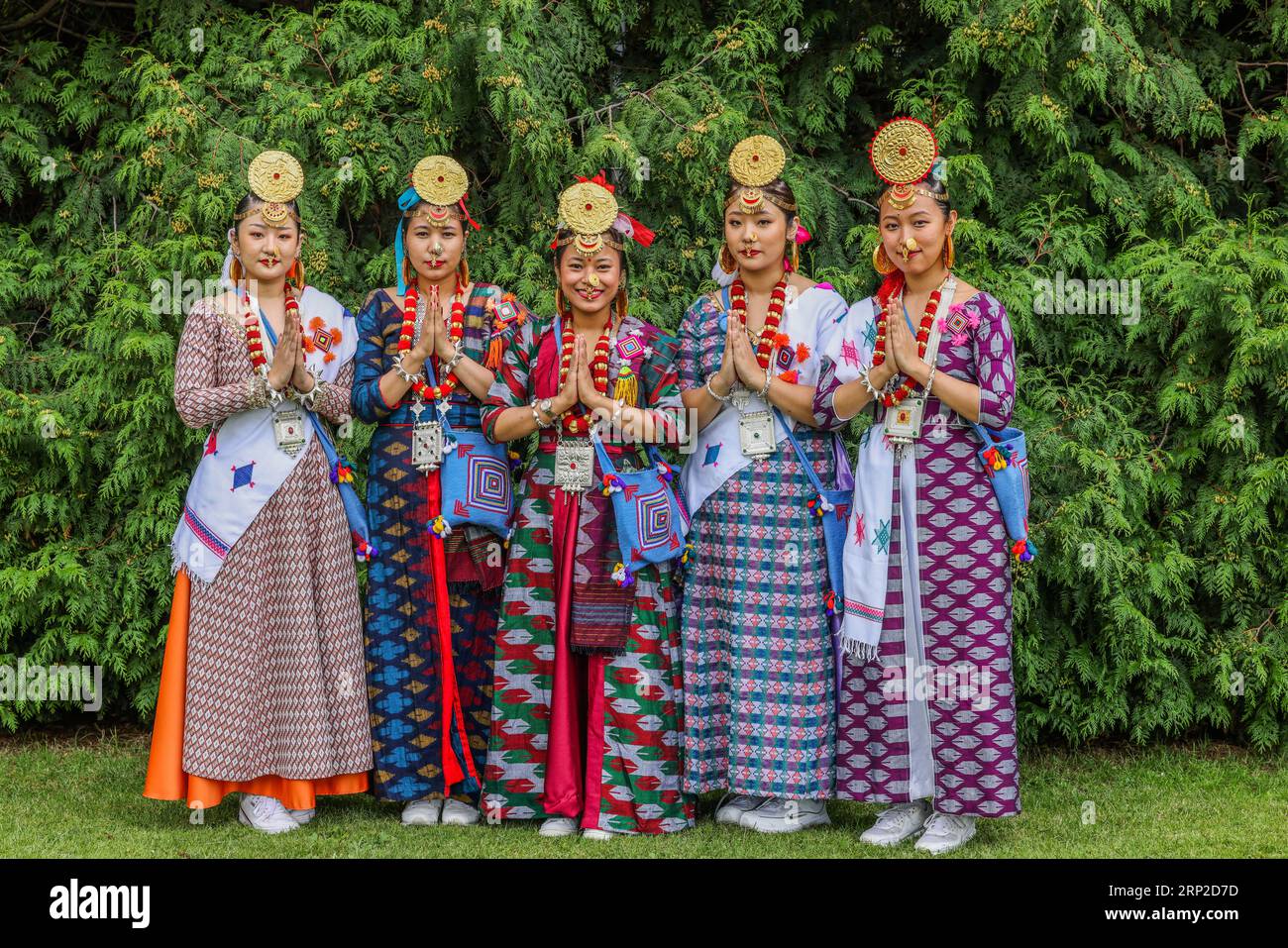 Elegant children at a gathering hi-res stock photography and images - Alamy