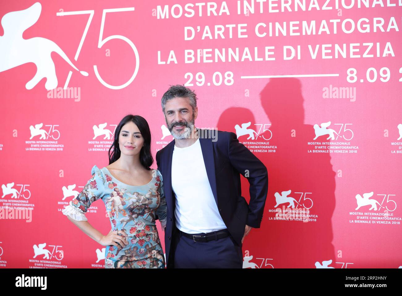 (180904) -- VENICE, Sept. 4, 2018 -- Actress Lali Esposito and actor Leonardo Sbaraglia (R) attend Acusada photocall during the 75th Venice International Film Festival in Venice, Italy, Sept. 4, 2018. ) (yg) ITALY-VENICE-FILM-FESTIVAL-ACUSADA ChengxTingting PUBLICATIONxNOTxINxCHN Stock Photo