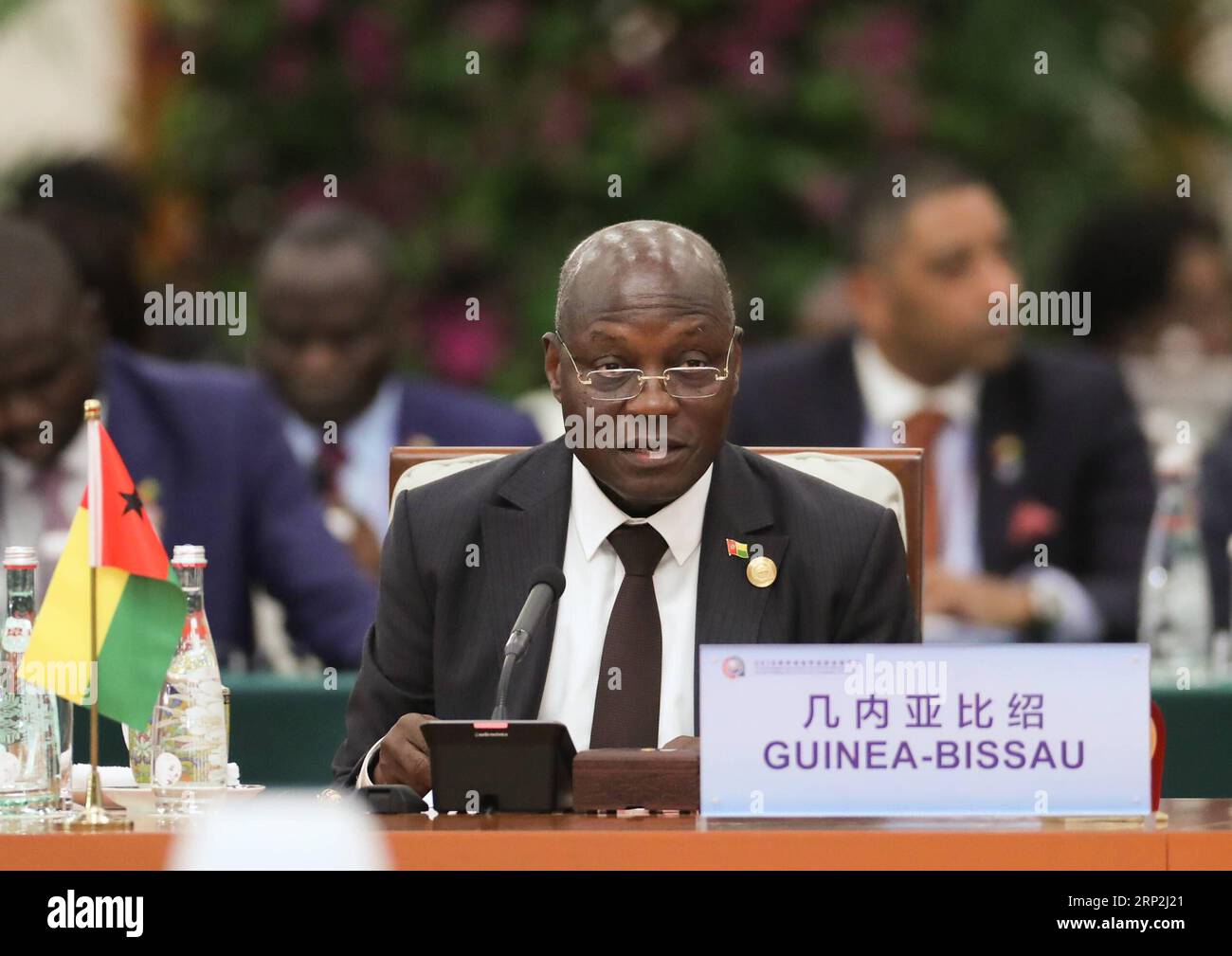 (180904) -- BEIJING, Sept. 4, 2018 -- President of Guinea-Bissau Jose Mario Vaz attends the roundtable meeting of the 2018 Beijing Summit of the Forum on China-Africa Cooperation (FOCAC) at the Great Hall of the People in Beijing, capital of China, Sept. 4, 2018. )(mcg) CHINA-BEIJING-FOCAC-ROUND TABLE (CN) JuxPeng PUBLICATIONxNOTxINxCHN Stock Photo