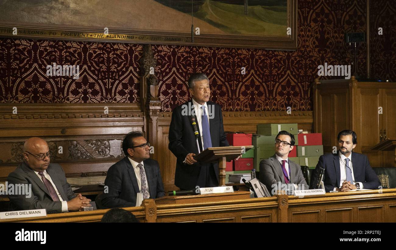 (180911) -- LONDON, Sept. 11, 2018 -- Chinese Ambassador to Britain Liu Xiaoming (C) delivers a keynote speech during the launching ceremony of the All-Party Parliamentary Group (APPG) for the Belt and Road Initiative (BRI) and China-Pakistan Economic Corridor (CPEC), in London, Britain on Sept. 10, 2018. Chinese Ambassador to Britain Liu Xiaoming said on Monday that he hopes the newly launched UK parliament group for the Belt and Road Initiative will serve as a bridge of communication and bring in more British public support for and participation in the initiative. ) (lrz) BRITAIN-LONDON-PARL Stock Photo