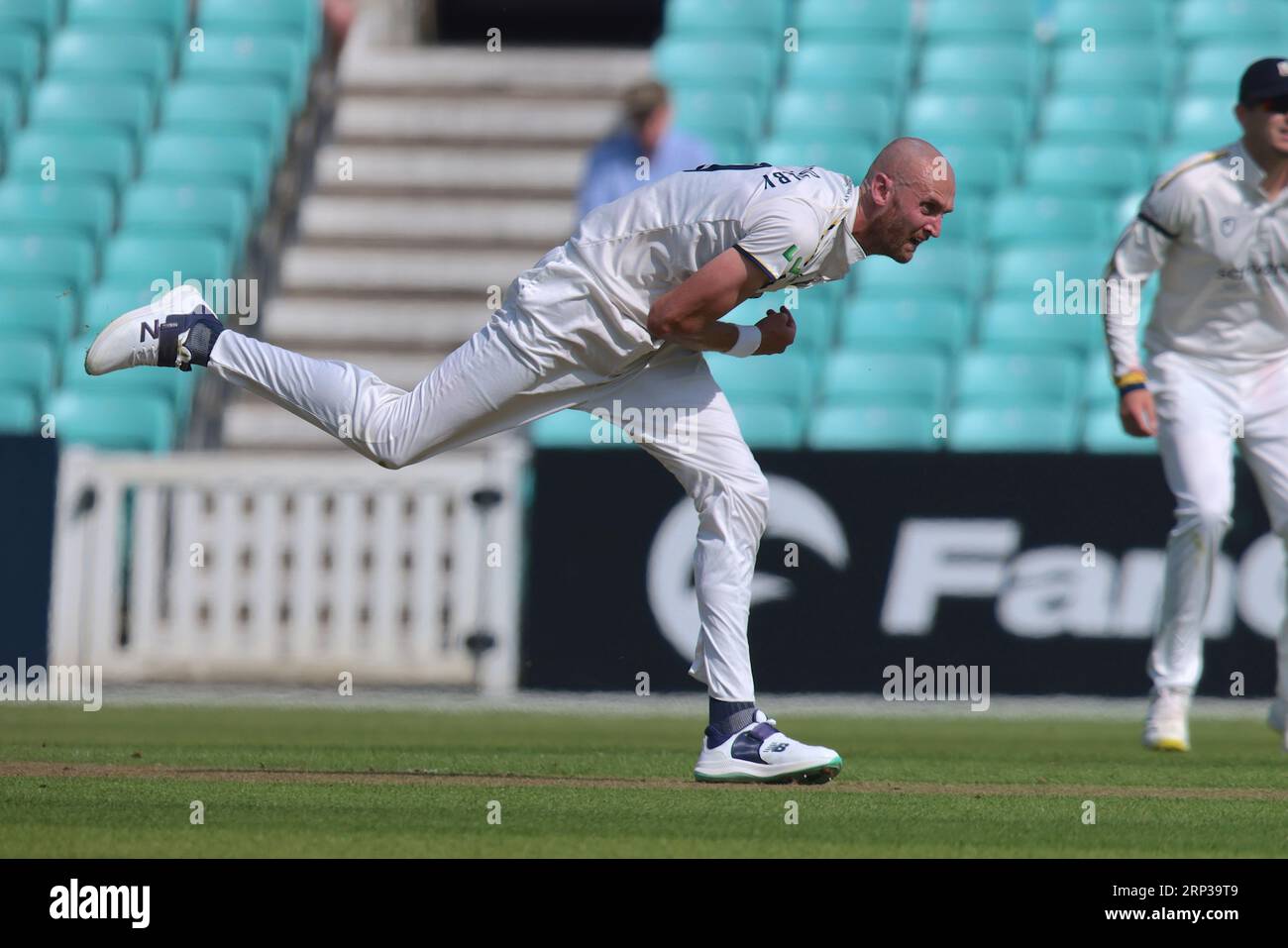 London, UK. 3rd Sep, 2023. Warwickshire's Oliver Hannon-Dalby bowling as Surrey take on Warwickshire in the County Championship at the Kia Oval, day one. Credit: David Rowe/Alamy Live News Stock Photo